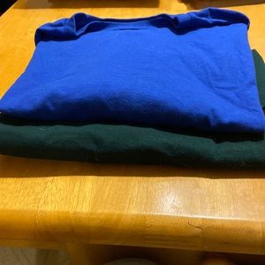 Hanes. Xl never worn t shirts. Evergreen and royal blue colors never worn